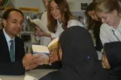 Parmjit Singh Gill MP with local schoolchildren