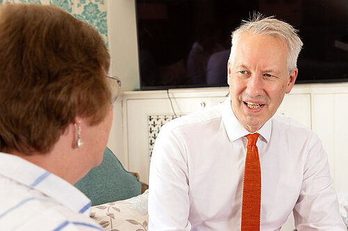 GA speaking to constituent