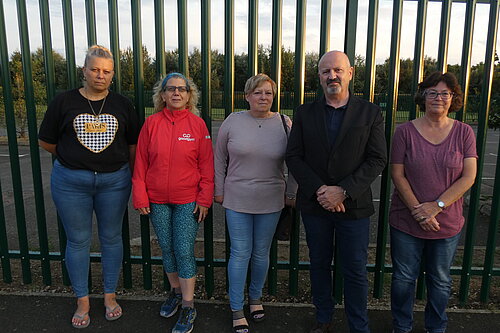 Cippenham residents with Cllr Frank O'Kelly opposed to the new fence