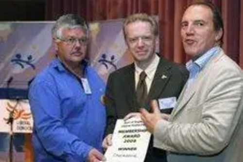 Trevor Nunn, Stephen Robinson & Simon Hughes with the award