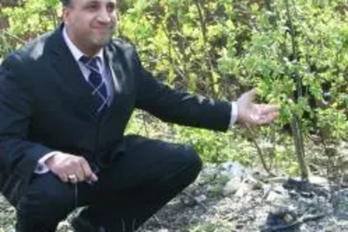 Zahid Shah deals with fly tipping