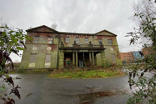 Catherine Singleton, CC BY-SA 2.0 <https://creativecommons.org/licenses/by-sa/2.0>, via Wikimedia Commons