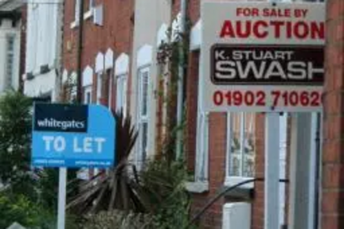 Houses for sale /let